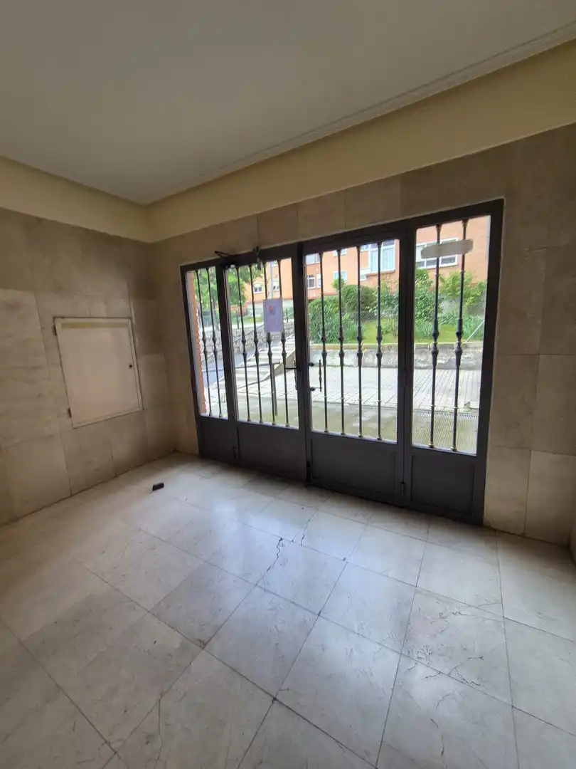 Wohnung zum Verkauf in Ávila mit Heizung, Terrasse und Abstellraum