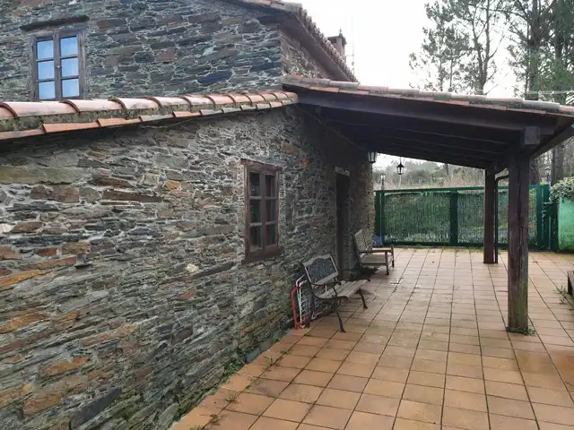 Vista exterior de Casa o chalet en venta en Narón con Calefacción, Parquet y Amueblado