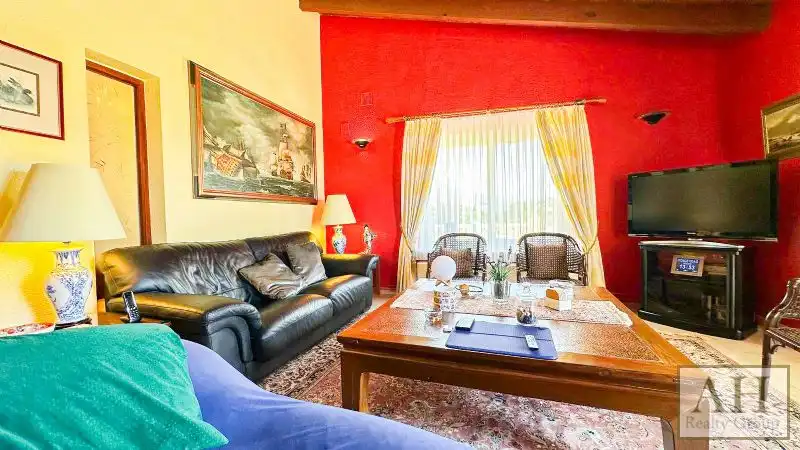 Houses for sale in Pueblo - Urbanizaciones