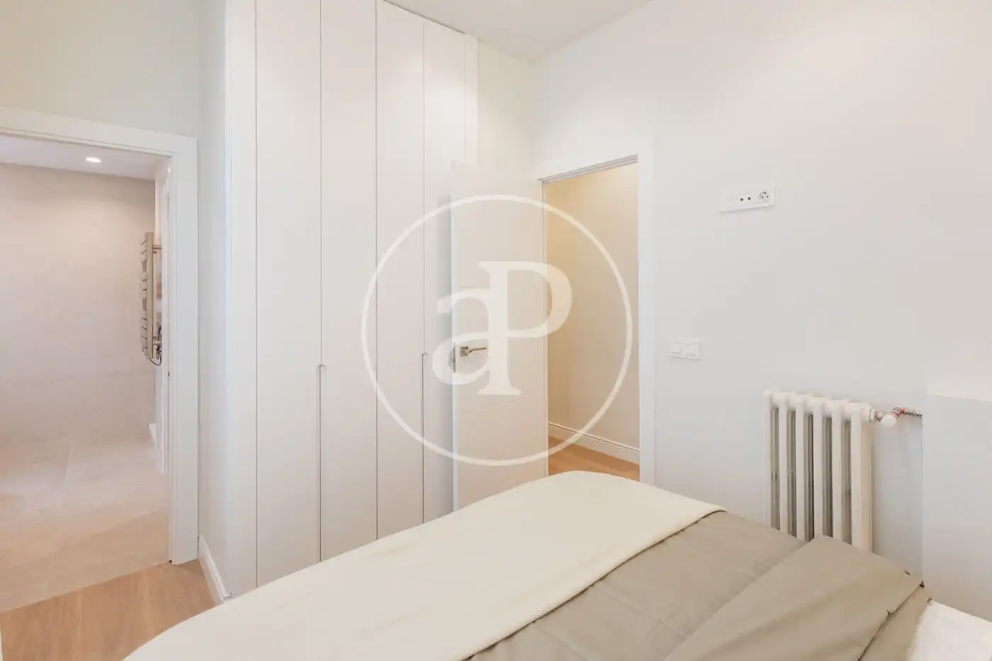 Habitación de Piso en venta en Madrid con Aire acondicionado y Calefacción