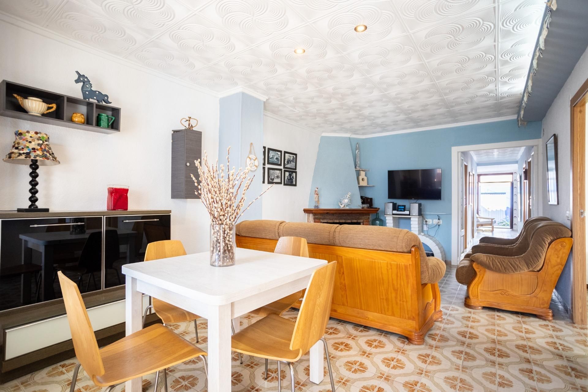 Sala d'estar de Casa o xalet en venda en Chilches / Xilxes amb Calefacció i Terrassa