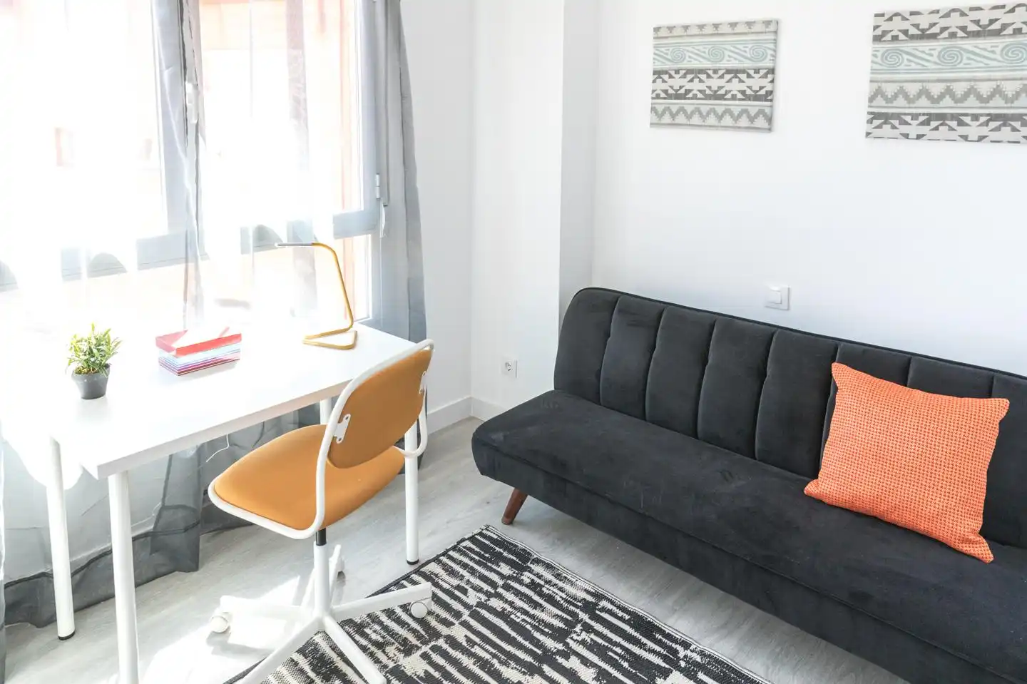 Dormitori de Àtic de lloguer en Madrid amb Aire condicionat, Calefacció i Parquet