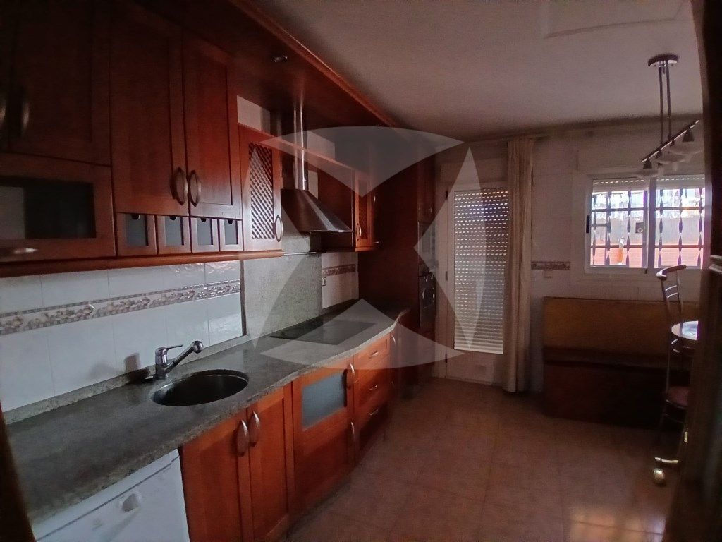 Single-family semi-detached for sale in Calle Castillo de Zalamea de la Serena, Avenida Elvas