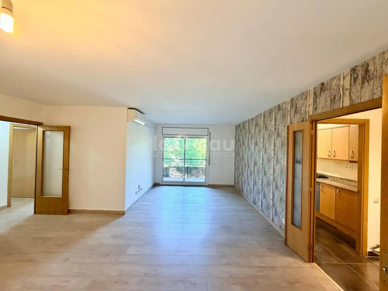 Sala d'estar de Apartament en venda en Vic amb Calefacció