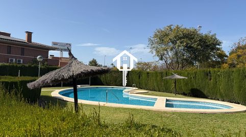 Foto 3 de Casa adosada en venta en Calle Calle Escorpio, Almajada - Ravel, Mutxamel