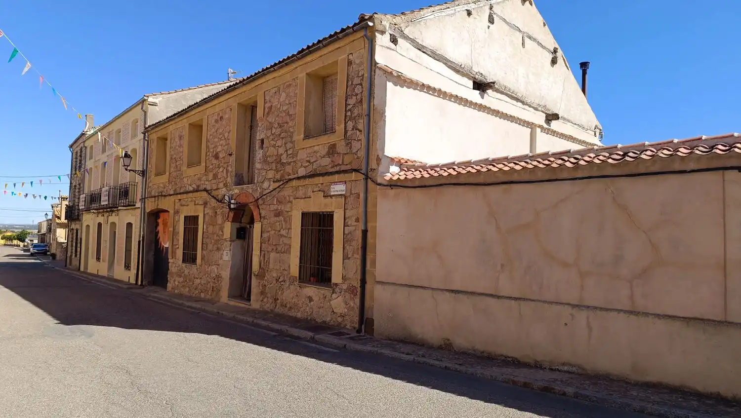 Vista exterior de Casa o chalet en venta en Muñoveros, Segovia
