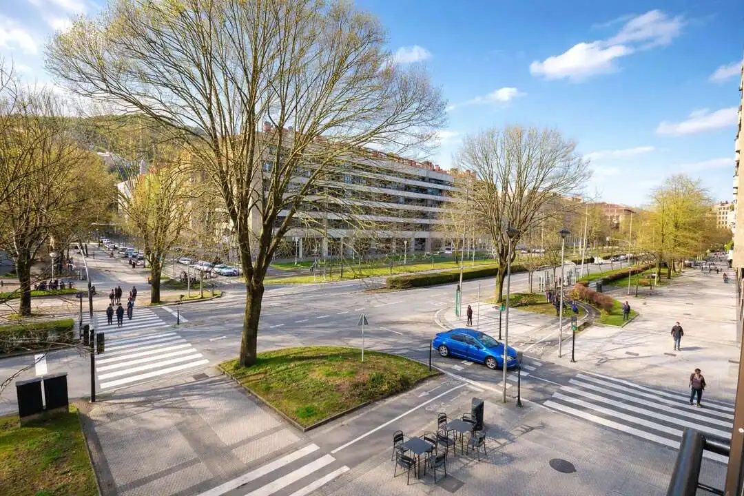 Vista exterior de Piso en venta en Donostia - San Sebastián  con Calefacción, Terraza y Trastero