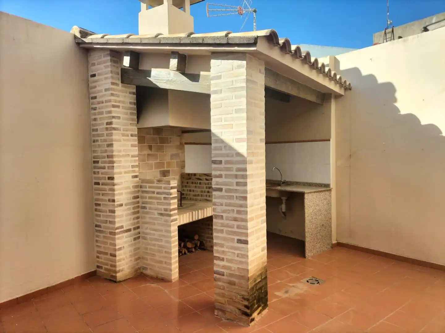 Terrassa de Casa adosada en venda en Navarrés amb Aire condicionat i Terrassa