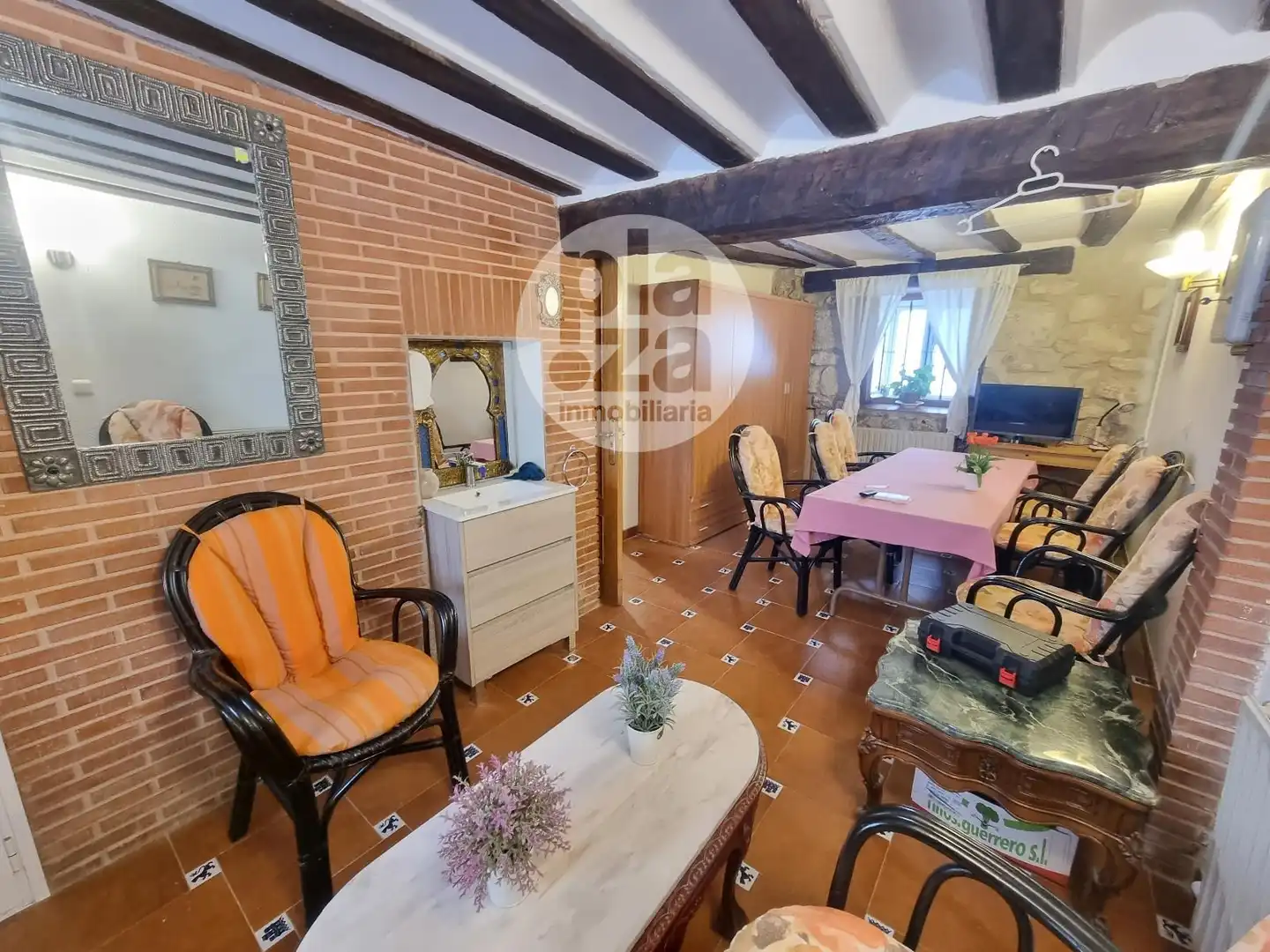 Sala d'estar de Casa o xalet de lloguer en Burgos amb Calefacció, Traster i Moblat