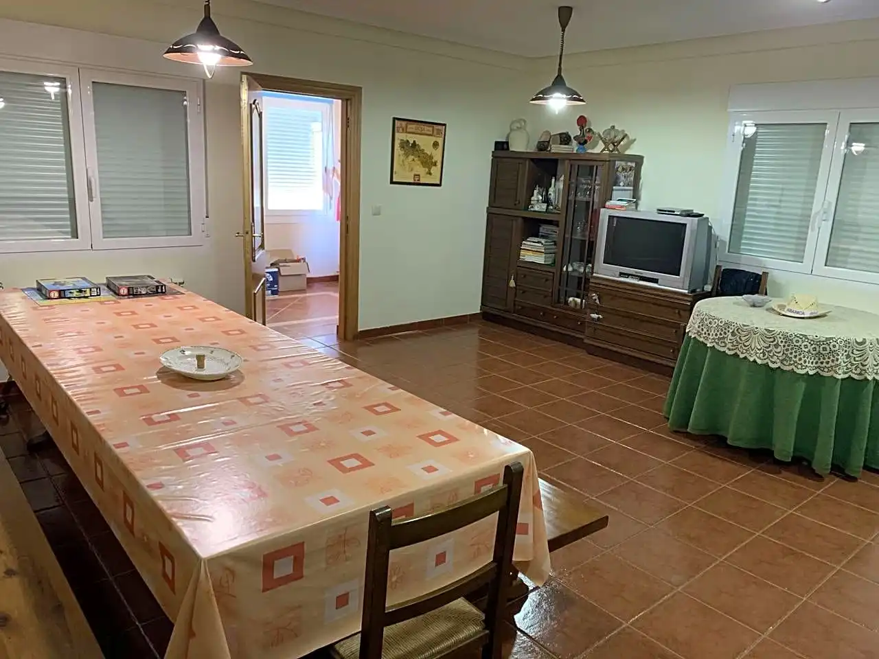 Menjador de Casa o xalet en venda en  Logroño amb Calefacció, Parquet i Terrassa