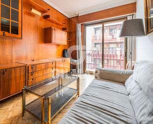 Bedroom of Flat for sale in  Madrid Capital  with Air Conditioner, Heating and Parquet flooring