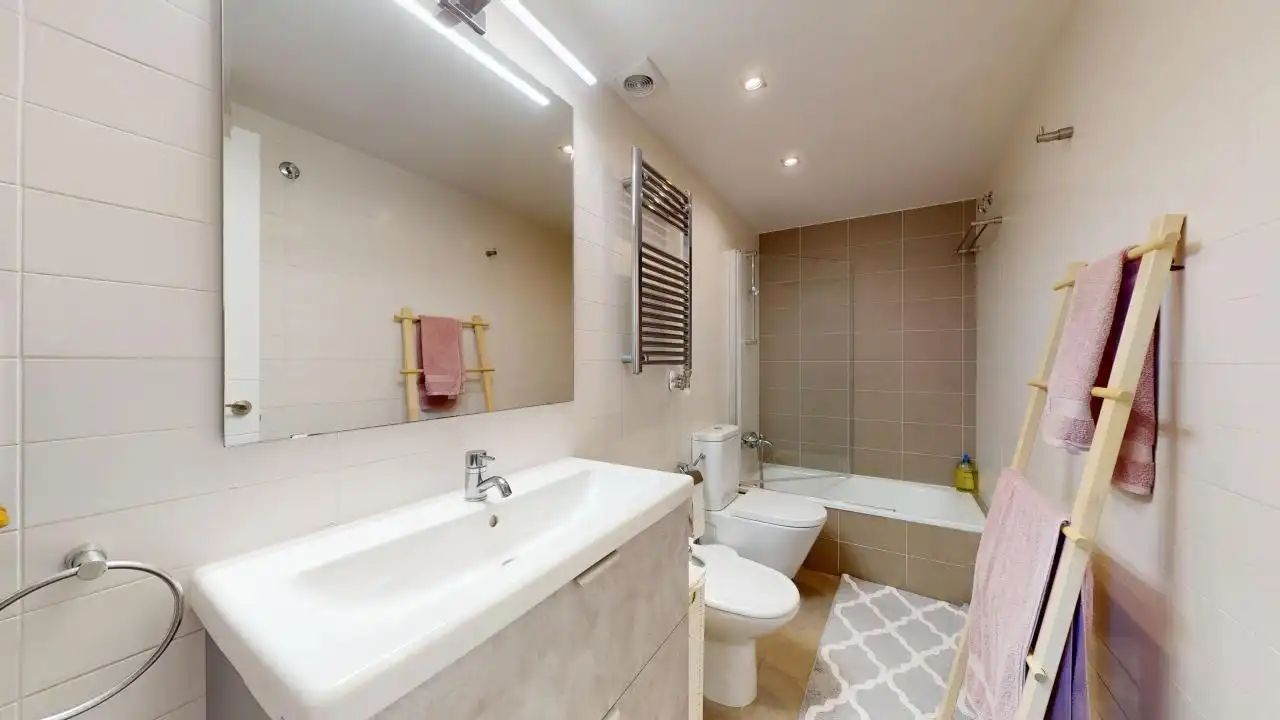 Bany de Pis en venda en Barcelona amb Aire condicionat, Calefacció i Parquet