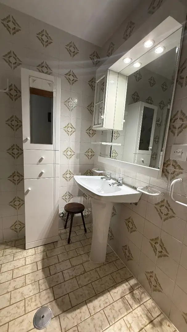 Baño de Piso de alquiler en Albacete con Calefacción, Terraza y Amueblado