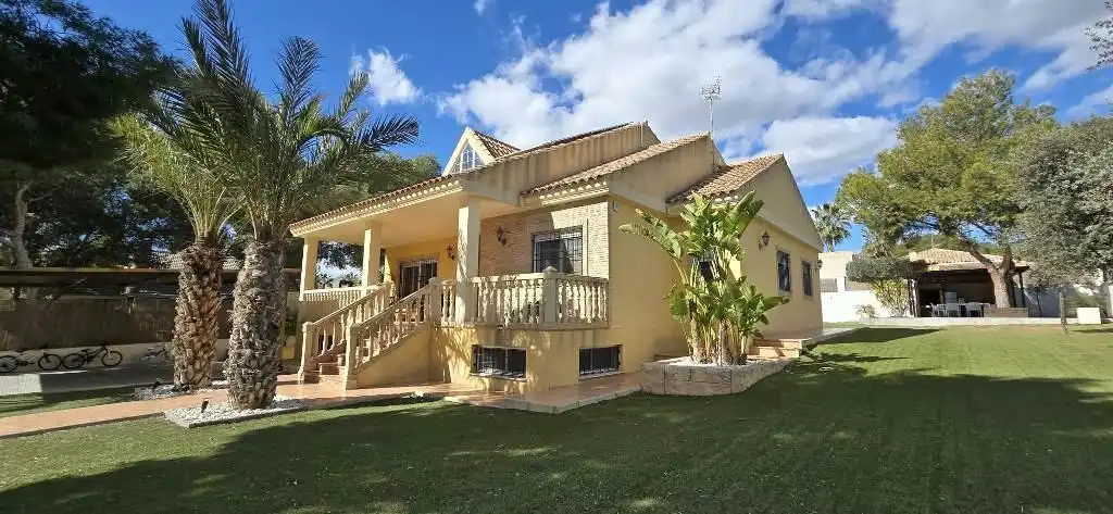 Exterior view of Houses for sale in Totana  with Air Conditioner, Private garden and Storage room