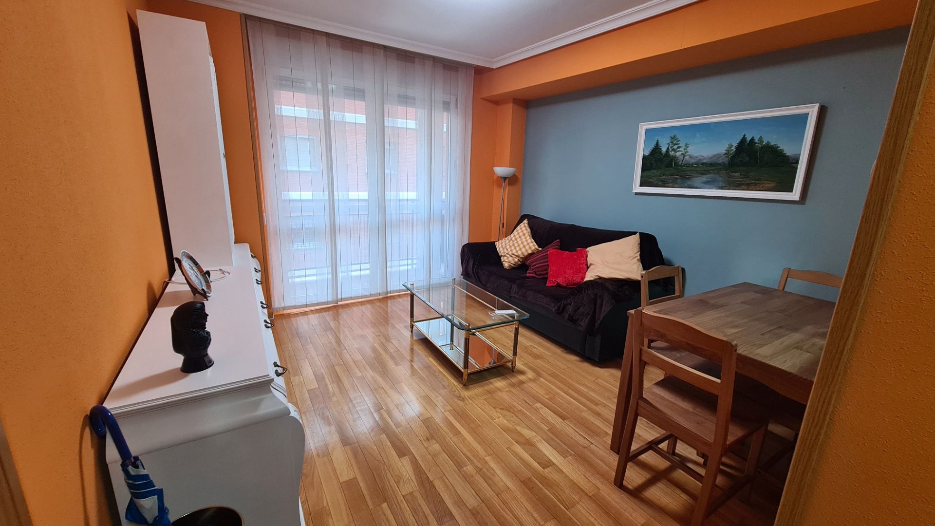 Sala d'estar de Apartament de lloguer en Zamora Capital  amb Calefacció, Parquet i Terrassa