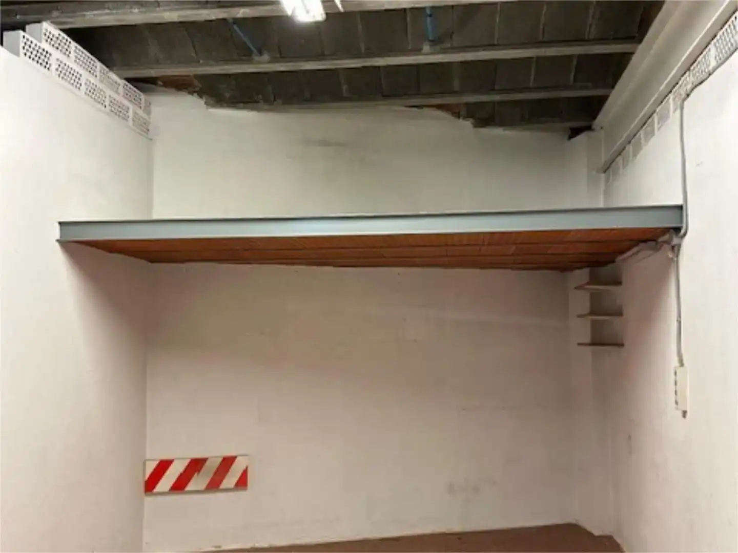 Garage for sale in Girona