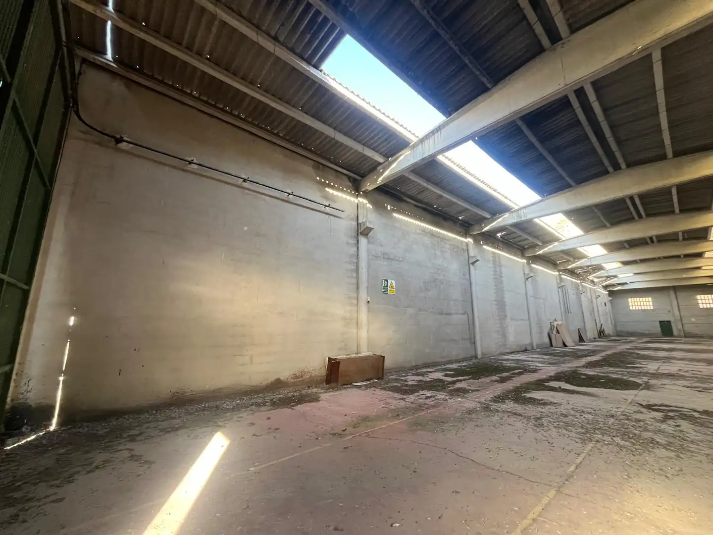 Industrial buildings for sale in Calle Río Huerva, 18, Cadrete