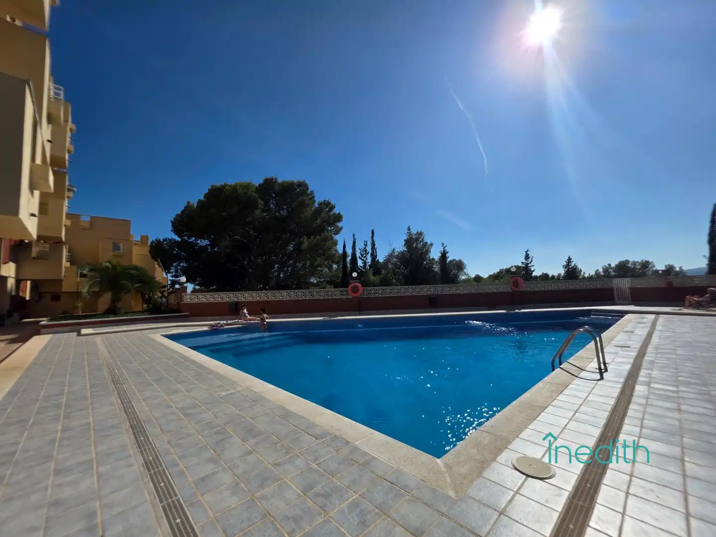 Schwimmbecken von Wohnung zum Verkauf in Sant Pere de Ribes mit Klimaanlage, Heizung und Terrasse