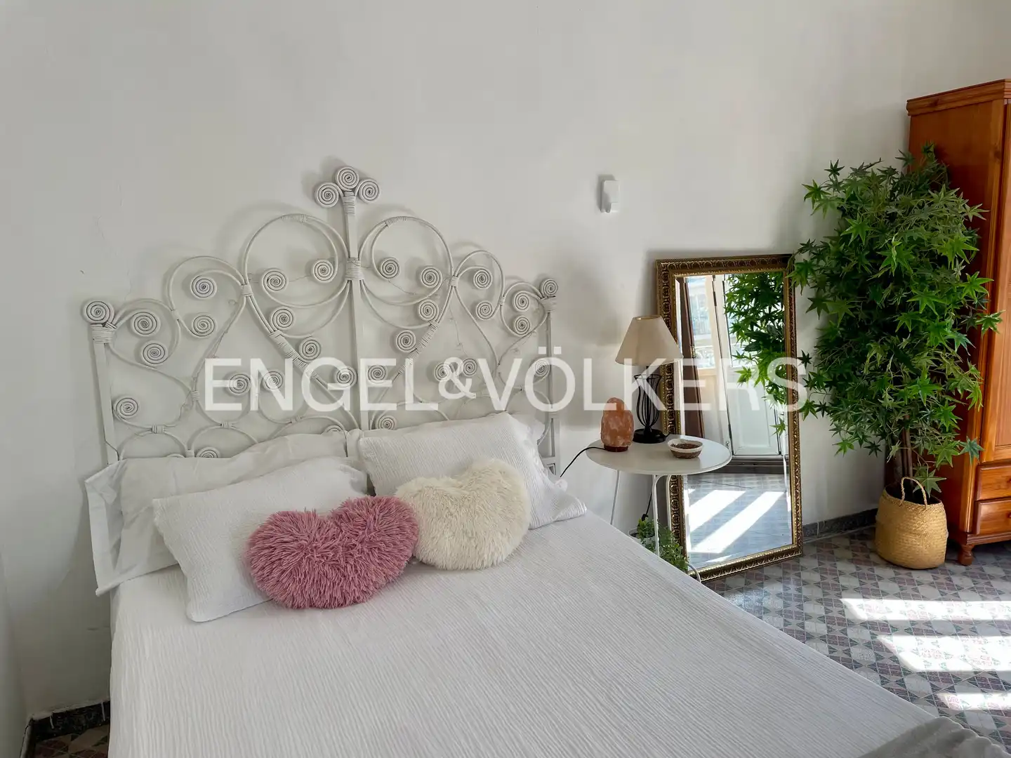 Habitación de Piso de alquiler en Valencia con Aire acondicionado, Calefacción y Balcón