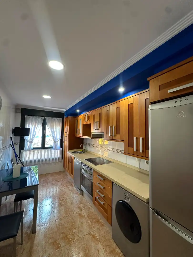 Piso con terraza en venta en Avenida Oviedo 8, imagen 3