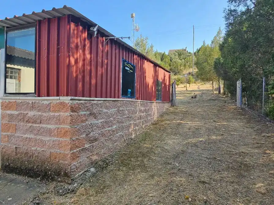 Vista exterior de Casa o xalet en venda en Duruelo amb Piscina