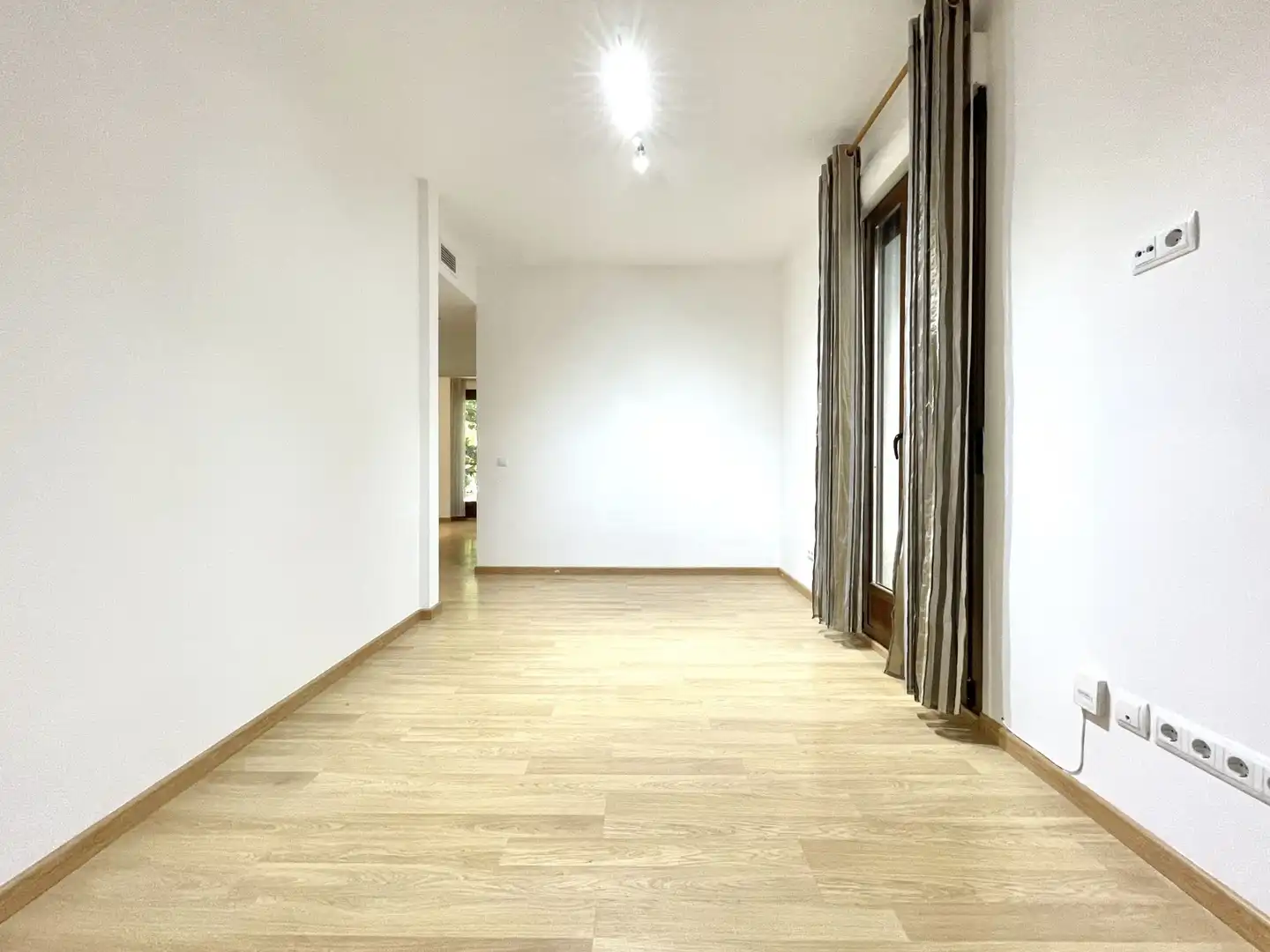 Flat with lift to rent in RIOS ROSAS, imagen 2