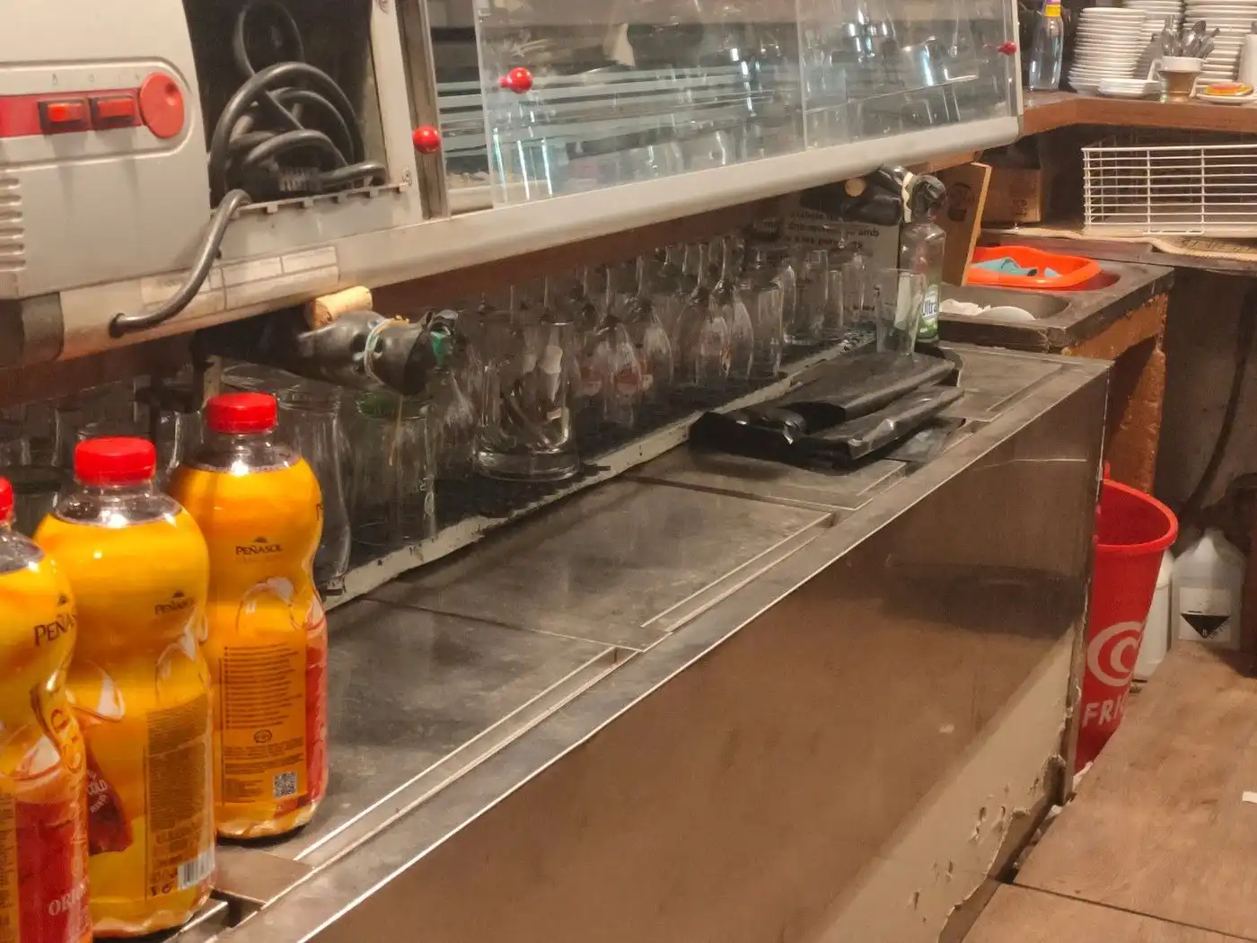 Local en traspaso en Badalona con Aire acondicionado, Calefacción y Amueblado