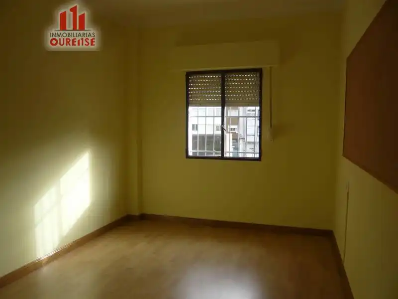 Bedroom of Commercial properties for rent in Ourense Capital 