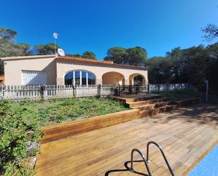 Jardí de Casa o xalet en venda en Llagostera amb Aire condicionat, Terrassa i Piscina