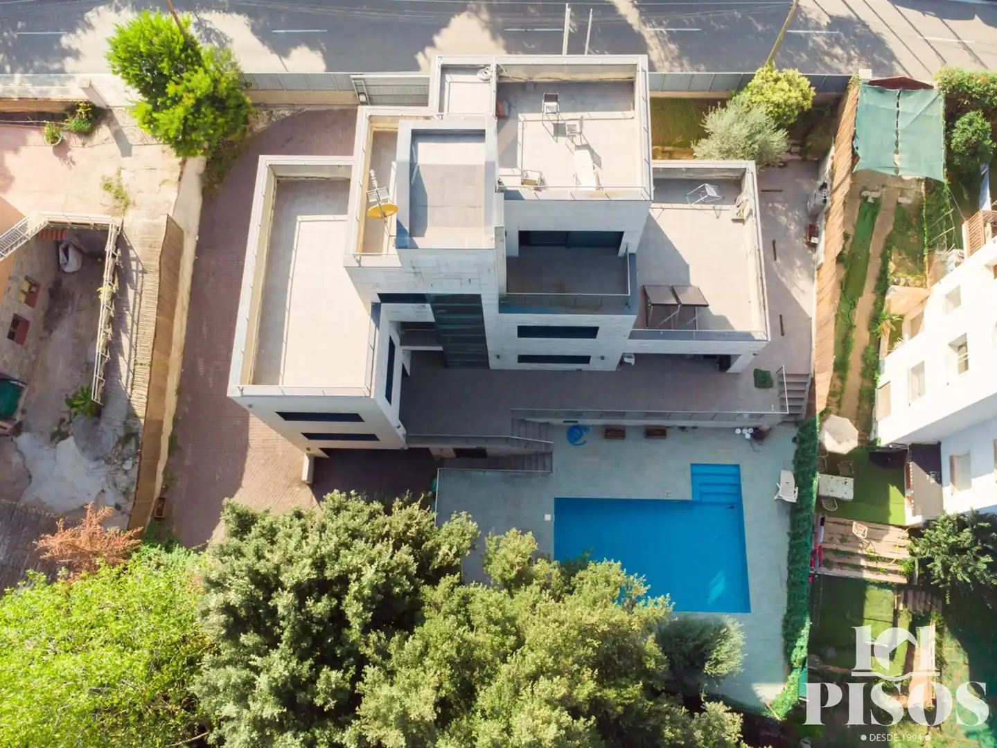 Exterior view of Houses for sale in Sant Cugat del Vallès  with Air Conditioner, Storage room and Swimming Pool
