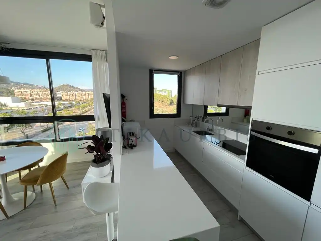 Cocina de Ático de alquiler en Málaga con Aire acondicionado, Terraza y Piscina