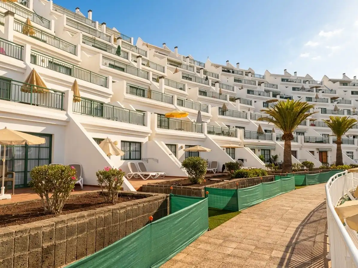 Appartement compact avec balcon à vendre à Avenida de la Cornisa 15
