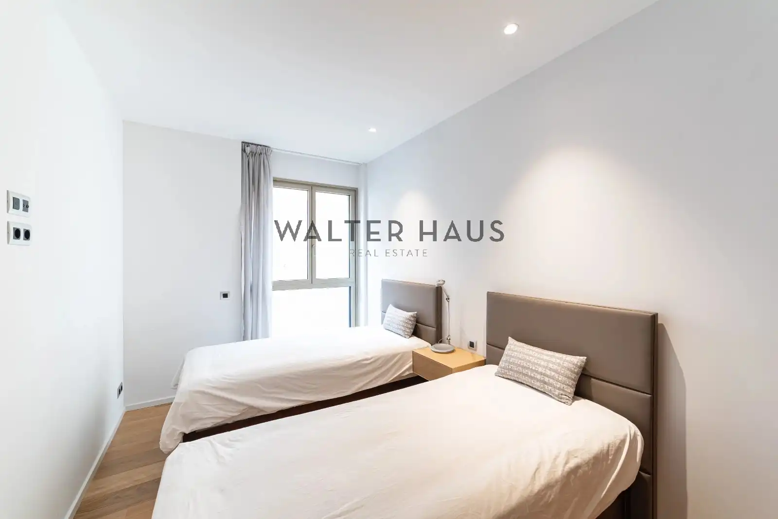 Flat with pool for sale in Plaza de San Juan de la Cruz, imagen 9
