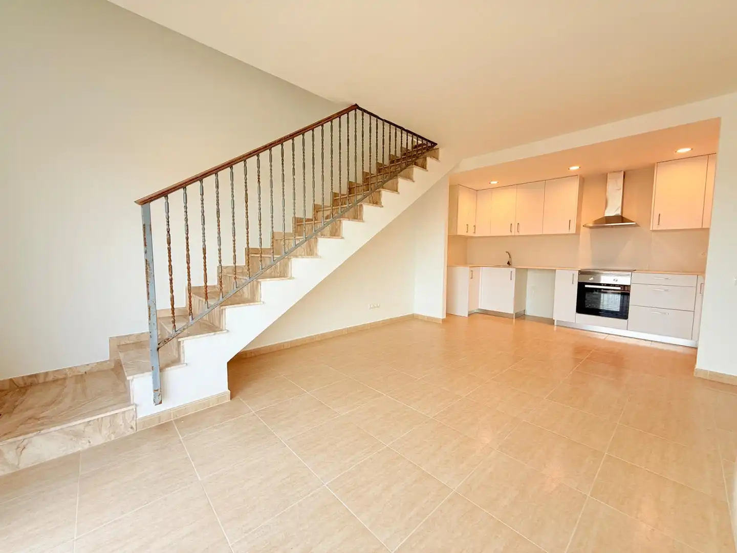 Attic for sale in Deltebre  with Terrace and Balcony