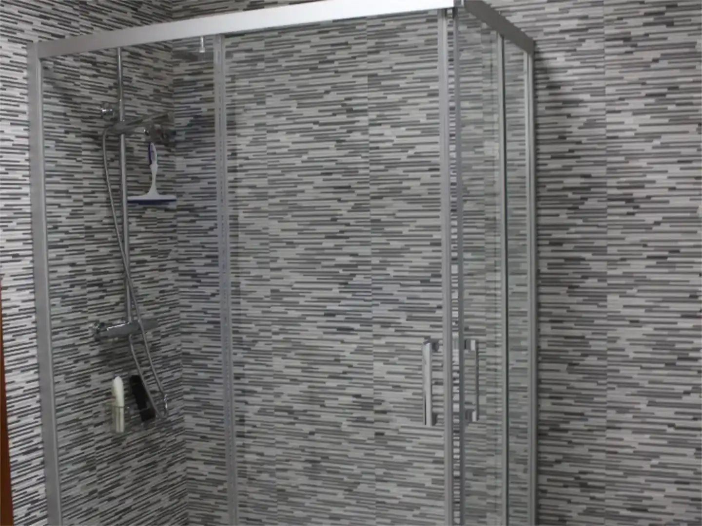 Baño de Piso en venta en Becerreá con Parquet, Trastero y Amueblado