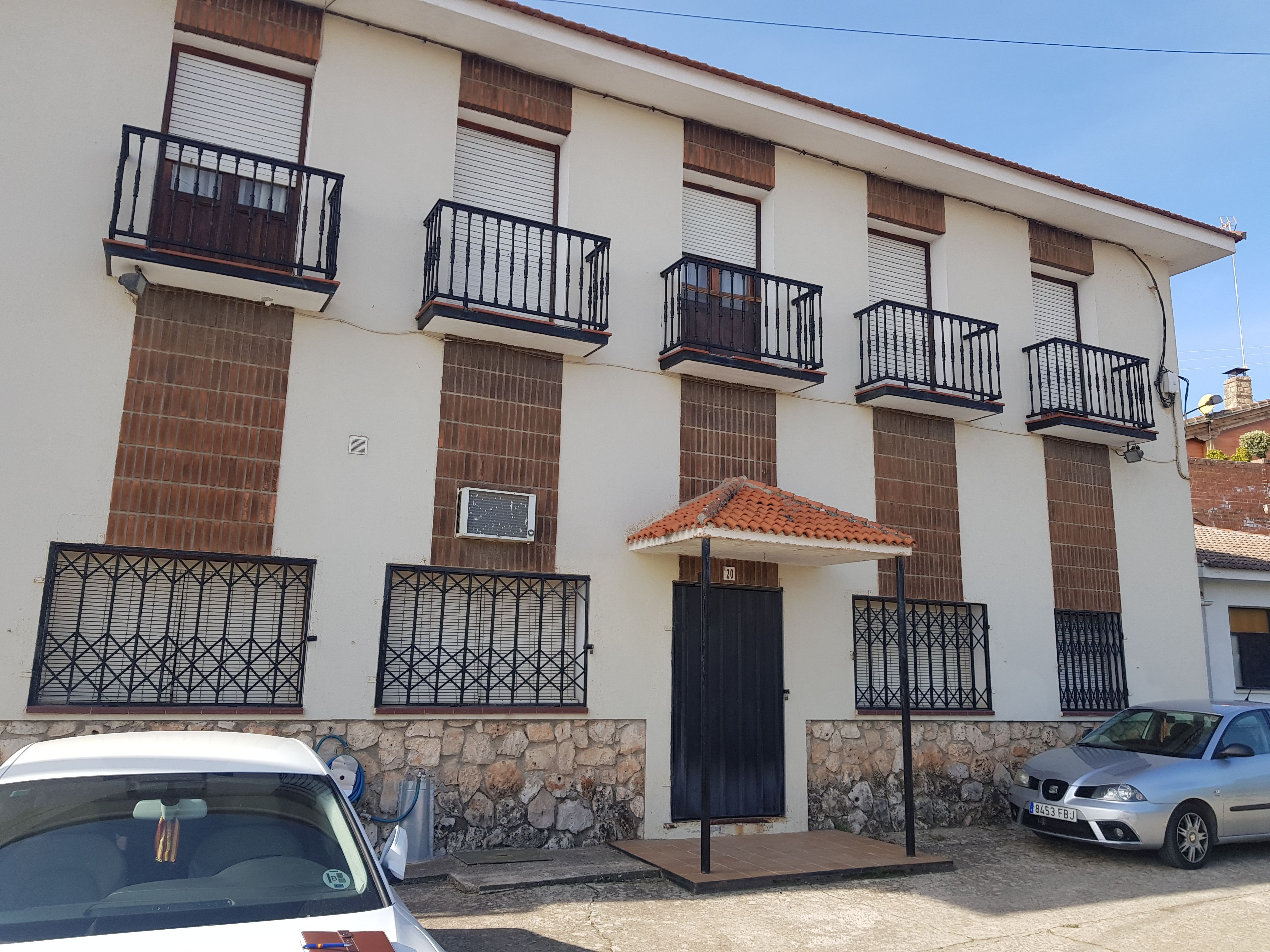 Exterior view of House or chalet for sale in Mondéjar  with Heating, Terrace and Storage room