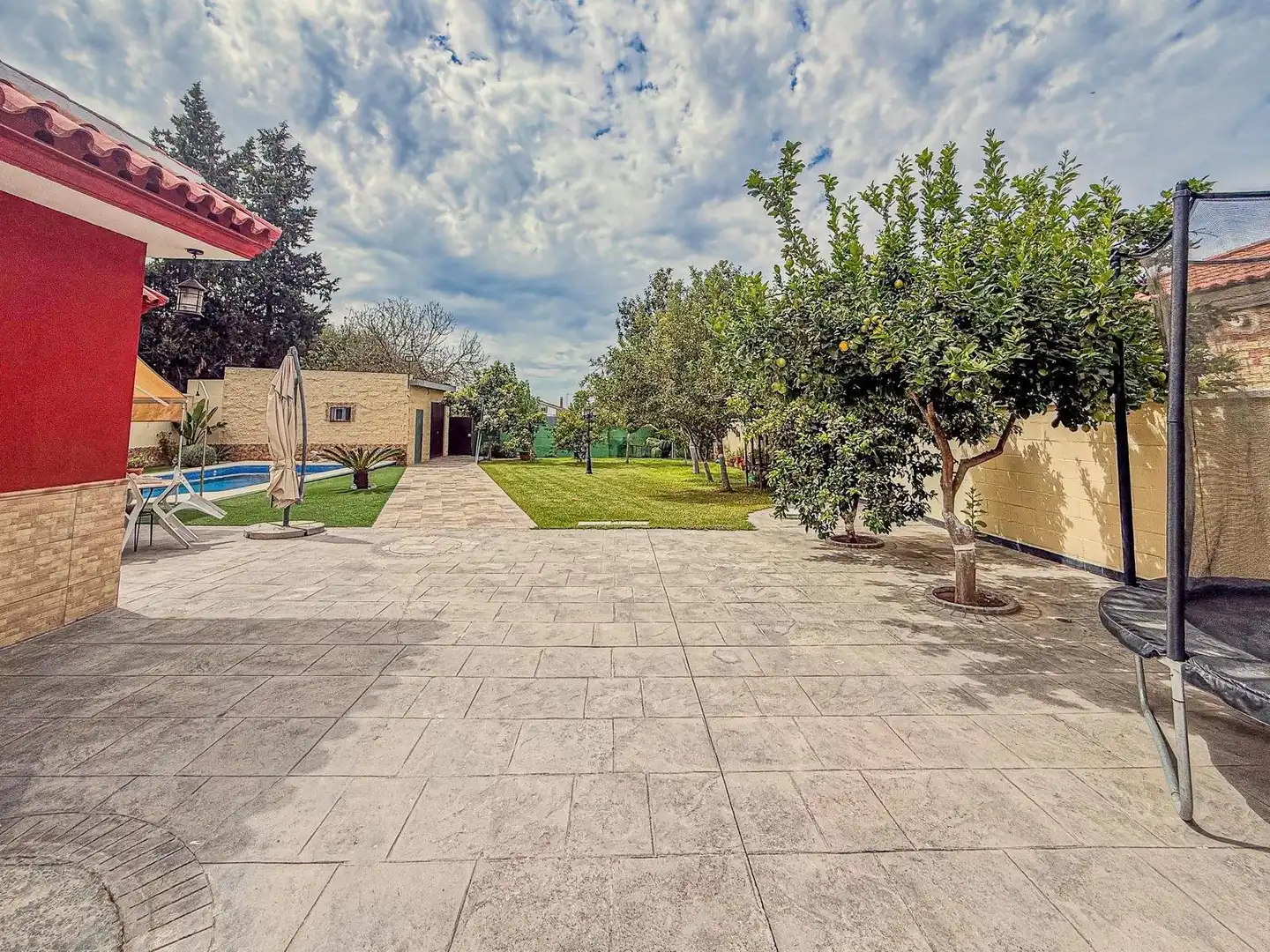 Jardín de Casa o chalet en venta en Dos Hermanas con Aire acondicionado, Jardín privado y Trastero