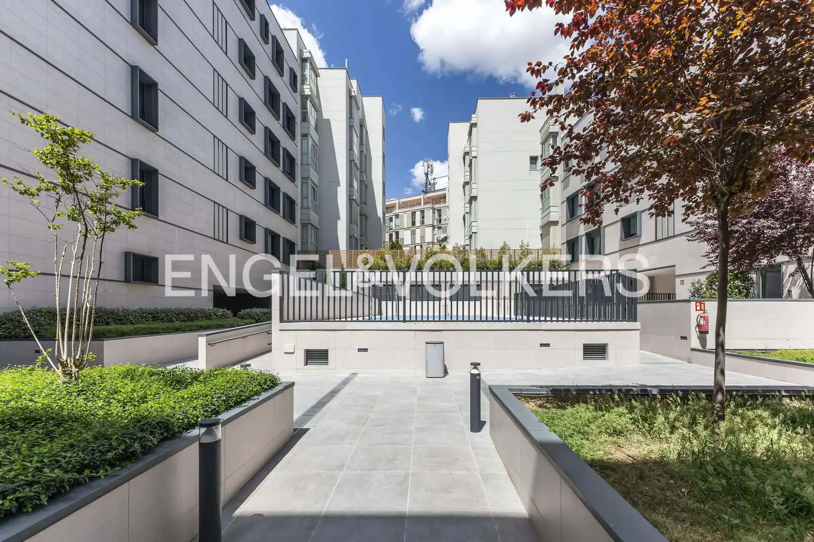 Terraza de Dúplex en venta en Madrid con Calefacción, Jardín privado y Terraza