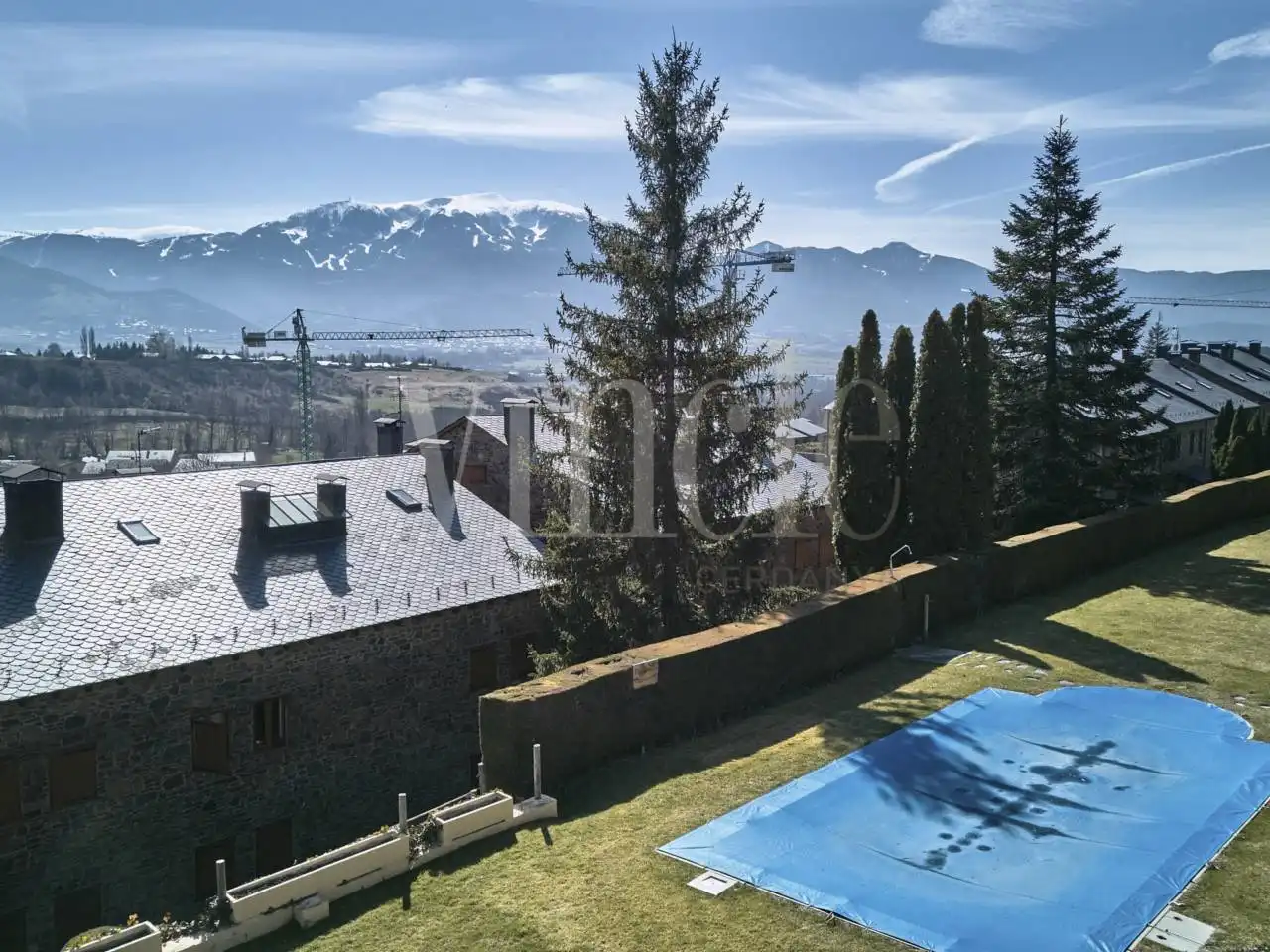 Vista exterior de Dúplex en venda en Bolvir amb Calefacció, Parquet i Terrassa