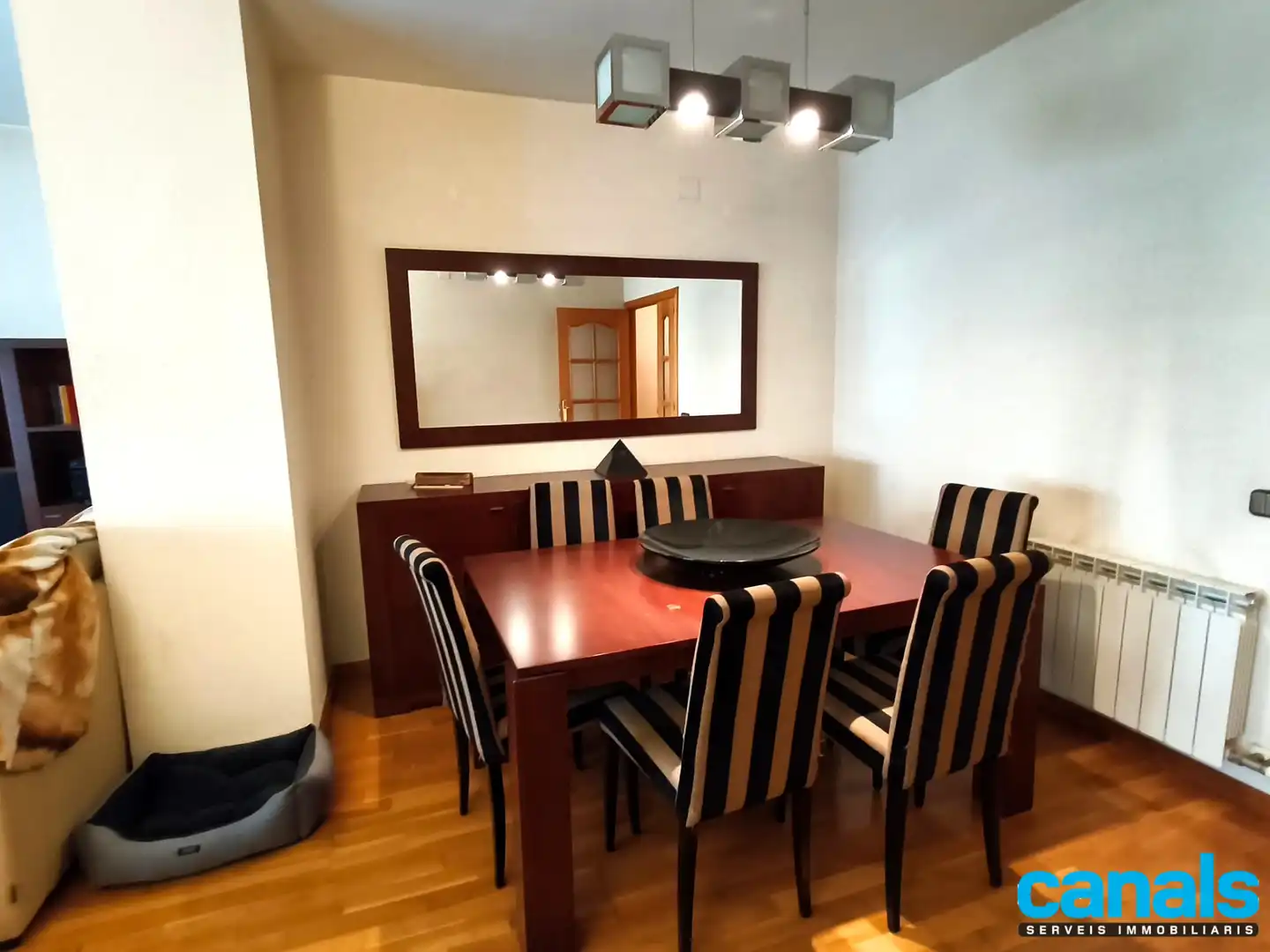 Comedor de Piso en venta en Cerdanyola del Vallès con Aire acondicionado, Calefacción y Parquet