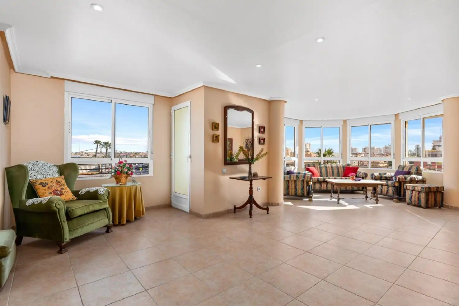 Flat with lift for sale in Calle caballero de Rodas, imagen 2
