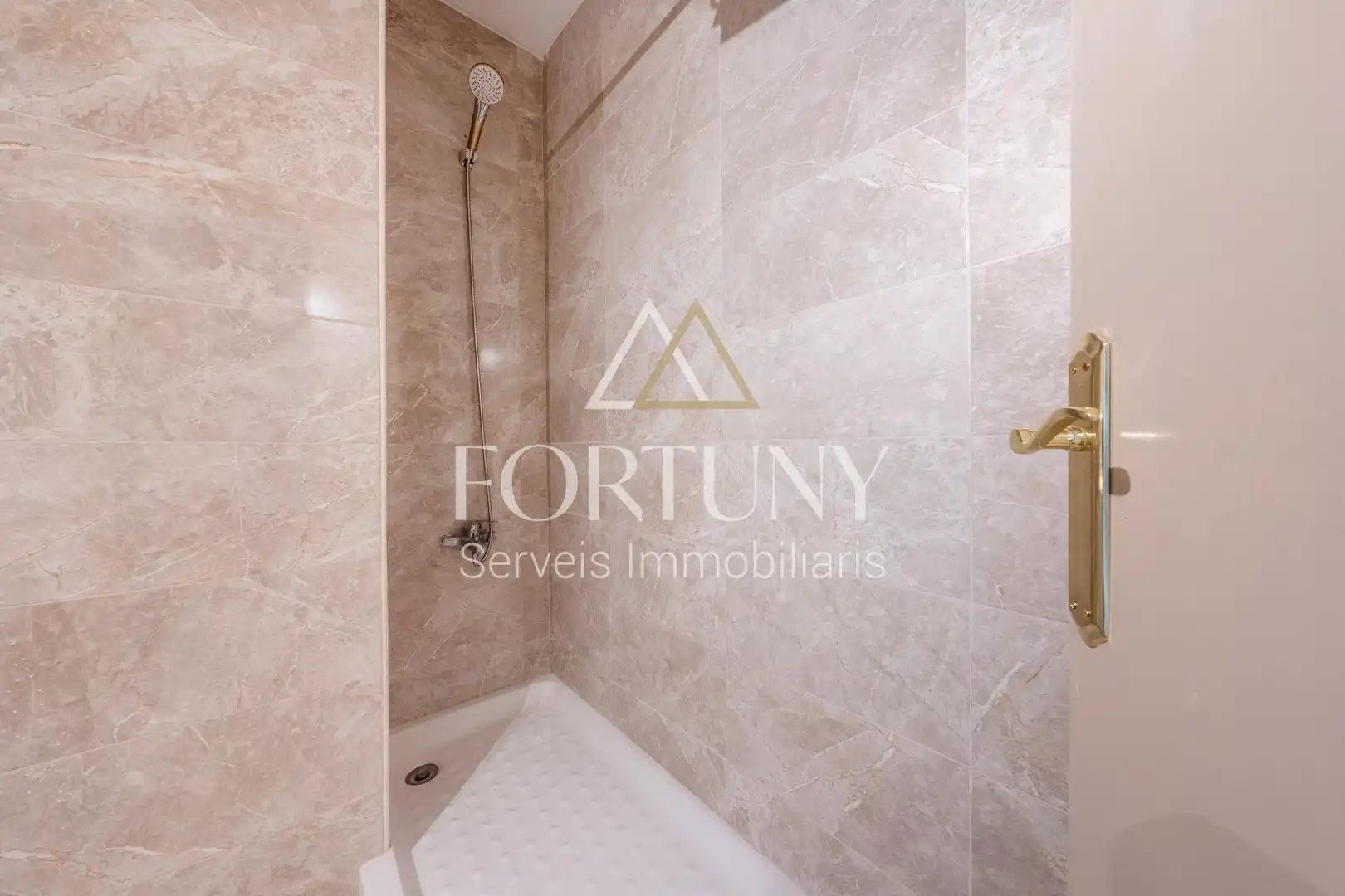 Baño de Piso en venta en Reus con Balcón