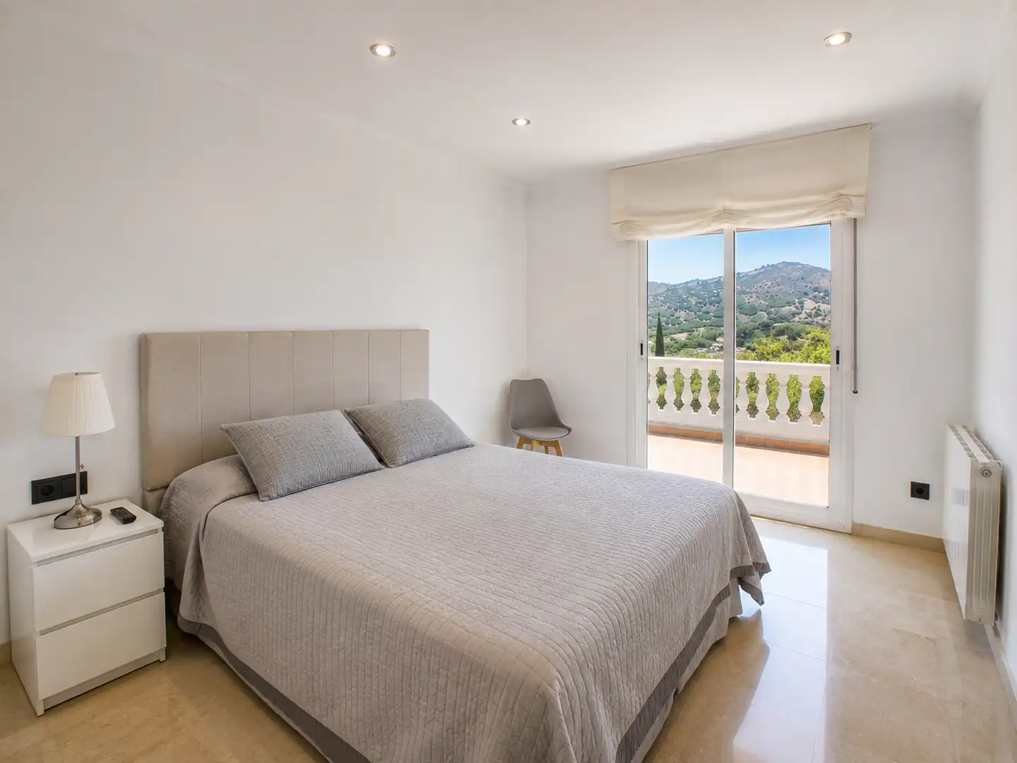 Detached house with pool for sale in Plaça de Catalunya, imagen 3