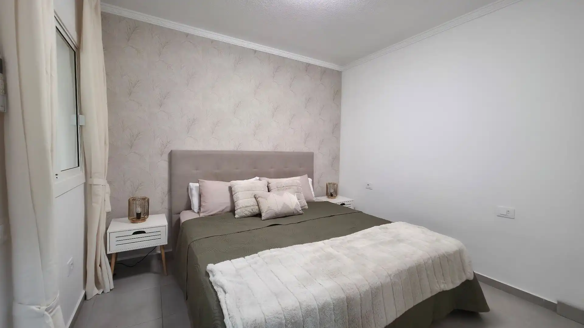 Habitación de Apartamento en venta en Arona con Aire acondicionado y Amueblado