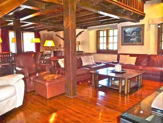 Wohnzimmer von Country house zur Miete in Sallent de Gállego mit Balkon