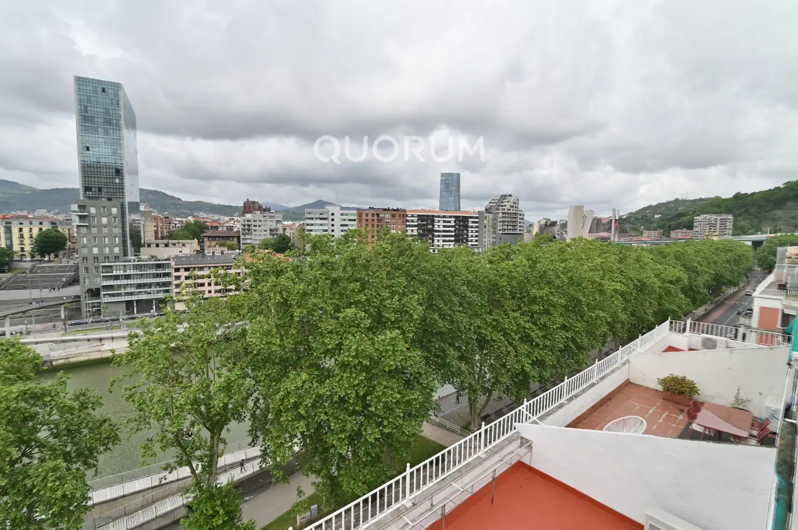 Terrassa de Pis en venda en Bilbao  amb Calefacció i Traster