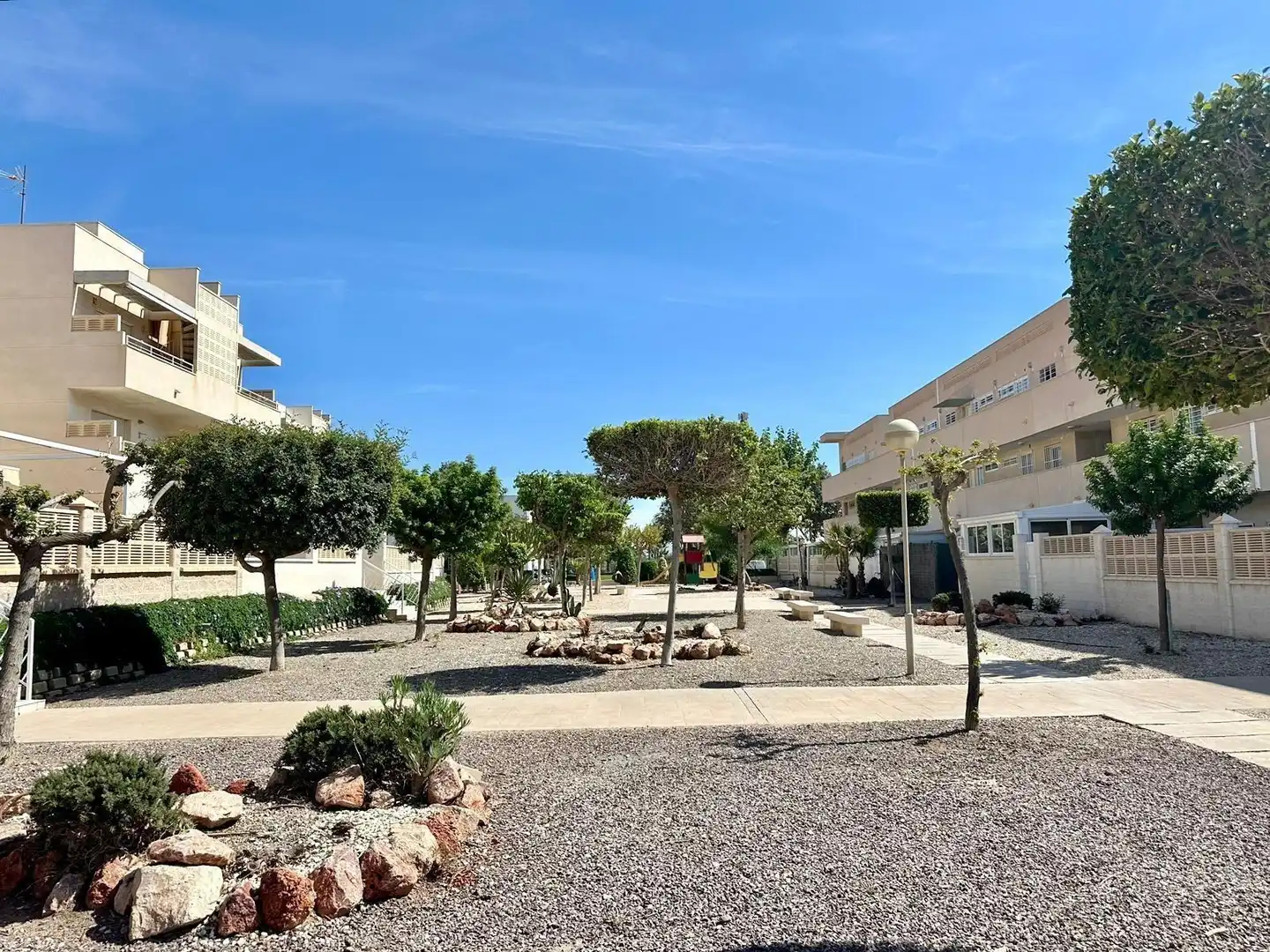 Vista exterior de Planta baja en venta en Almería