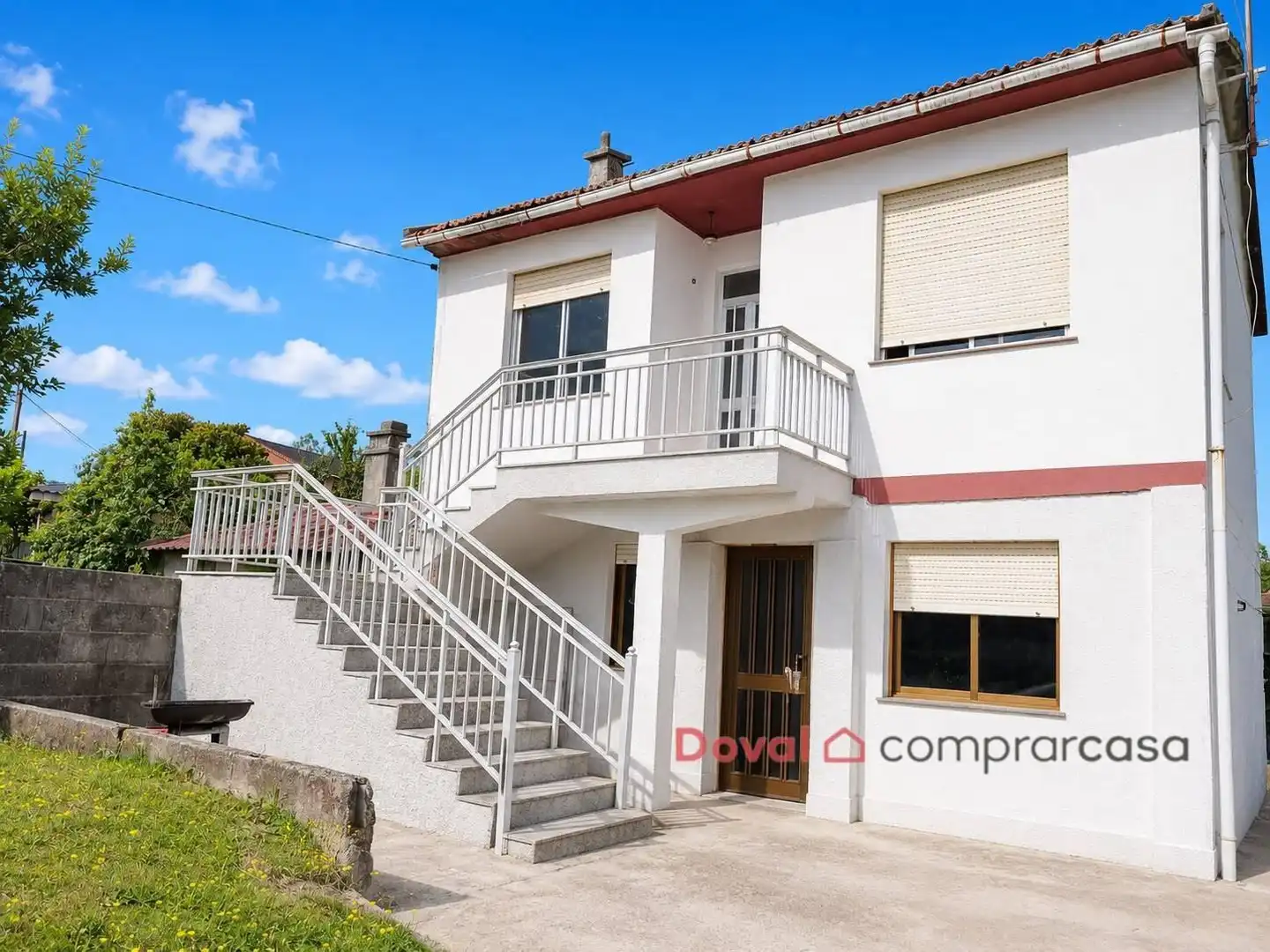 Vista exterior de Casa o xalet en venda en O Porriño   amb Jardí privat, Traster i Balcó