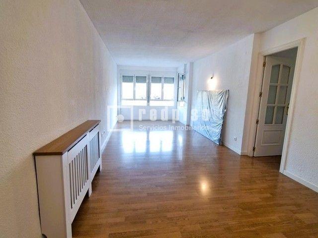 Foto 1 de Pis en venda a Monovar, Apóstol Santiago, Madrid