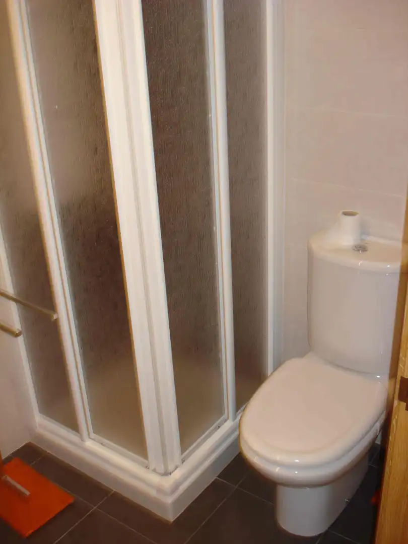 Bany de Apartament en venda en Narón amb Calefacció, Parquet i Traster